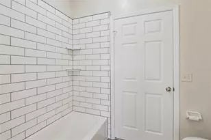 18001 Richmond Pl Dr, Tampa, FL 33647 - Photo 17