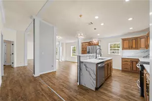 8019 N Meadowview Cir, Tampa, FL 33625 - Photo 9