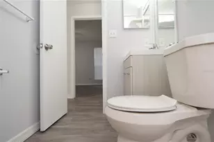 8635 Mallard Reserve Dr, Tampa, FL 33614 - Photo 25