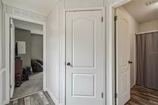 8736 23rd St, Zephyrhills, FL 33540 - Photo 37