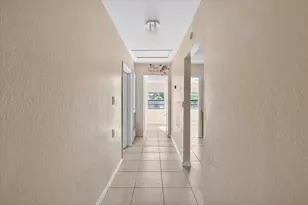 2850 59th Ave N, Saint Petersburg, FL 33714 - Photo 19