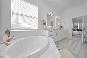 3033 Stonegate Falls Dr, Land O Lakes, FL 34638 - Photo 37