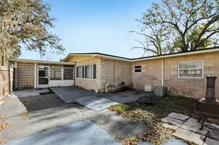 33137 Cercelia Rd, Dade City, FL 33523 - Photo 29