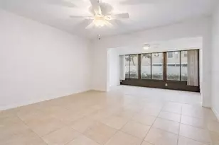 2020 Lakeview Dr, Clearwater, FL 33763 - Photo 13