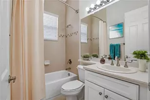 4963 Sapphire Sound Dr, Wimauma, FL 33598 - Photo 17