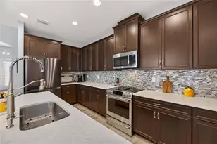 7406 Futura Pl, Apollo Beach, FL 33572 - Photo 11