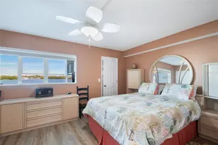 1847 Shore Dr S, South Pasadena, FL 33707 - Photo 15