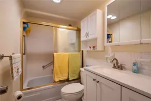 1847 Shore Dr S, South Pasadena, FL 33707 - Photo 19