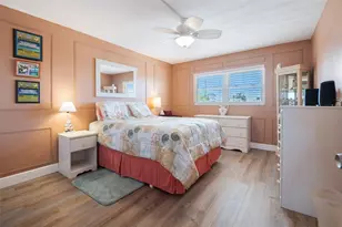 1847 Shore Dr S, South Pasadena, FL 33707 - Photo 13