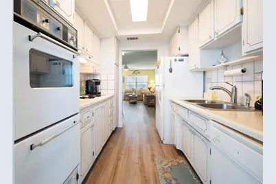 1847 Shore Drive S #204, South Pasadena, FL 33707 - Photo 11
