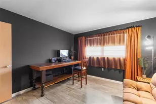 6050 21st St N, Saint Petersburg, FL 33714 - Photo 19