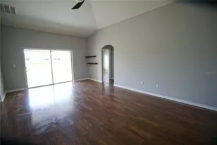 12337 Ballentrae Forest Dr, Riverview, FL 33579 - Photo 3