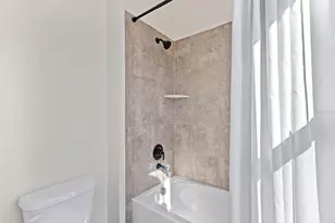 135 24th Ave S, Saint Petersburg, FL 33705 - Photo 33