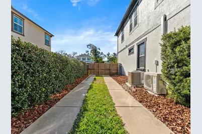 135 24th Avenue S, Saint Petersburg, FL 33705 - Photo 35