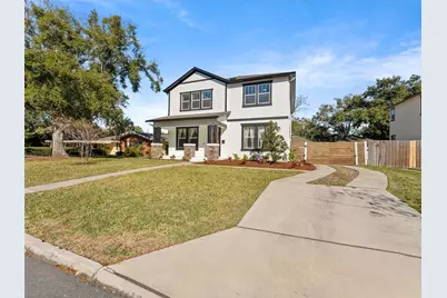 135 24th Avenue S, Saint Petersburg, FL 33705 - Photo 3