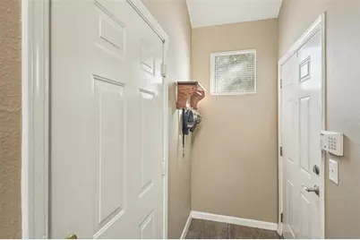 10406 Villa View Circle, Tampa, FL 33647 - Photo 11