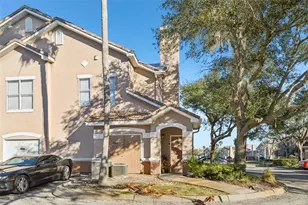 10406 Villa View Cir, Tampa, FL 33647 - Photo 7