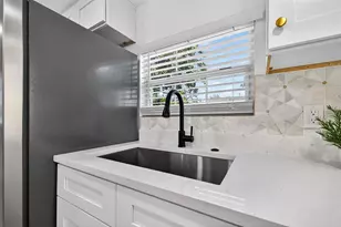 109 E Lambright St, Tampa, FL 33604 - Photo 11