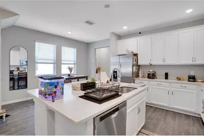 2915 Grand Kemerton Place, Tampa, FL 33618 - Photo 11