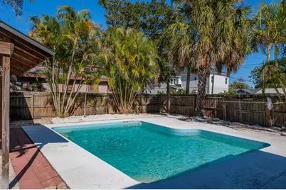 301 43rd Avenue N, Saint Petersburg, FL 33703 - Photo 25