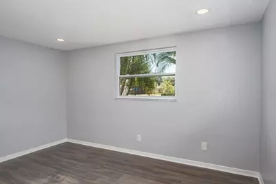 301 43rd Avenue N, Saint Petersburg, FL 33703 - Photo 21