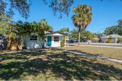 301 43rd Avenue N, Saint Petersburg, FL 33703 - Photo 3