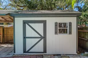 301 43rd Ave N, Saint Petersburg, FL 33703 - Photo 29