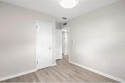 5600 33rd Avenue N, Saint Petersburg, FL 33710 - Photo 19