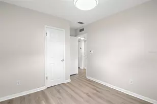 5600 33rd Ave N, Saint Petersburg, FL 33710 - Photo 19