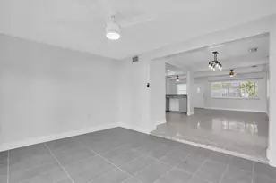 765 56th Ave S, Saint Petersburg, FL 33705 - Photo 17