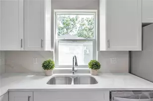 2405 S 69th St, Tampa, FL 33619 - Photo 7