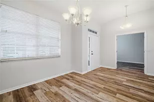 11818 Holly Crest Ln, Riverview, FL 33569 - Photo 9