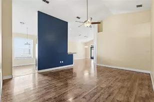 37438 Picketts Mill Ave, Zephyrhills, FL 33542 - Photo 11