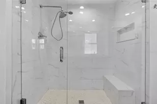 2905 14th St N, Saint Petersburg, FL 33704 - Photo 31