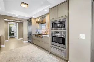 300 Beach Dr NE, Saint Petersburg, FL 33701 - Photo 23