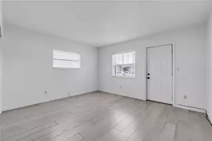 200 36th Ave N, Saint Petersburg, FL 33704 - Photo 13