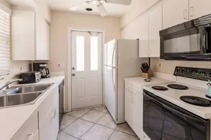 6020 Midnight Pass Rd, Sarasota, FL 34242 - Photo 9