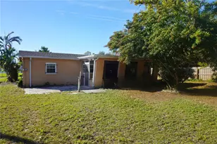 385 Dolphin Ave SE, Saint Petersburg, FL 33705 - Photo 15