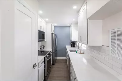 6020 Midnight Pass Road #29, Sarasota, FL 34242 - Photo 5