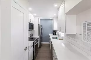 6020 Midnight Pass Rd, Sarasota, FL 34242 - Photo 5