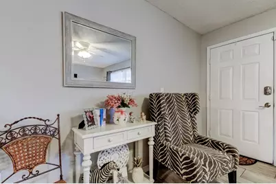 39748 Meadowood Loop, Zephyrhills, FL 33542 - Photo 5