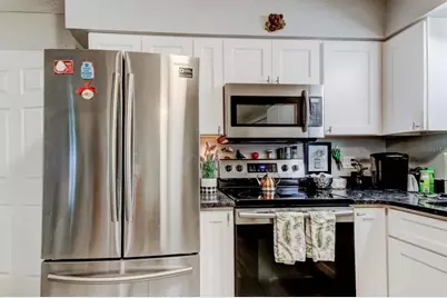 39748 Meadowood Loop, Zephyrhills, FL 33542 - Photo 17