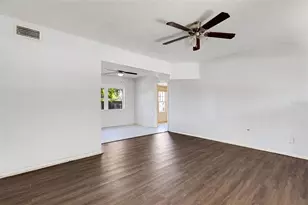 4560 68th St N, Saint Petersburg, FL 33709 - Photo 3