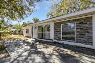 4560 68th St N, Saint Petersburg, FL 33709 - Photo 27