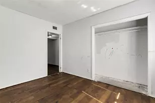 4560 68th St N, Saint Petersburg, FL 33709 - Photo 11