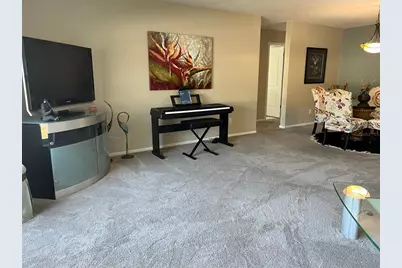 855 Fountainhead Drive, Largo, FL 33770 - Photo 5