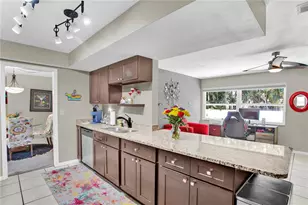 855 Fountainhead Dr, Largo, FL 33770 - Photo 11