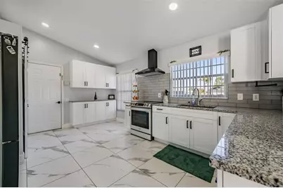 12004 Colonial Estates Lane, Riverview, FL 33579 - Photo 5