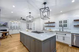 446 16th Ave NE, Saint Petersburg, FL 33704 - Photo 17