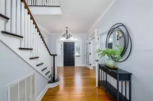 446 16th Ave NE, Saint Petersburg, FL 33704 - Photo 9